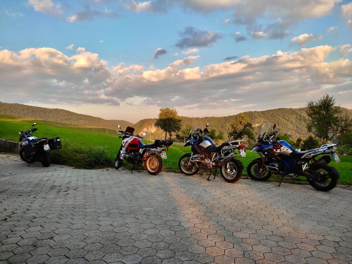 Villa Tourist Farm Strle With Great Local Food Cerknica Esterno foto